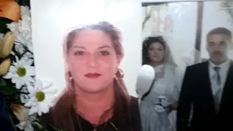 Denuncia por la muerte de su mujer Fallece en casa de coronavirus