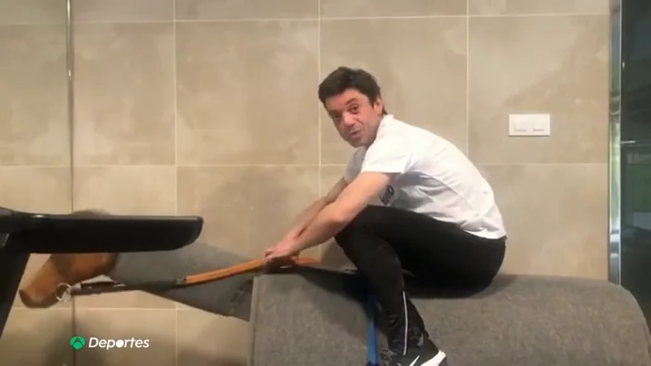 El exigente entrenamiento de Diego Sarabia, jinete de carreras, durante su confinamiento: "Es muchísimo más duro que correr diez kilómetros" El exigente entrenamiento de Diego Sarabia, jinete de carreras, durante su confinamiento: "Es muchísimo más duro que correr diez kilómetros"