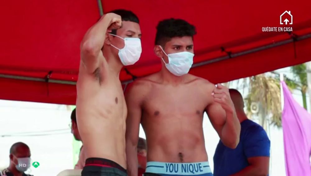 Nicaragua celebra una velada de boxeo en plena crisis del coronavirus