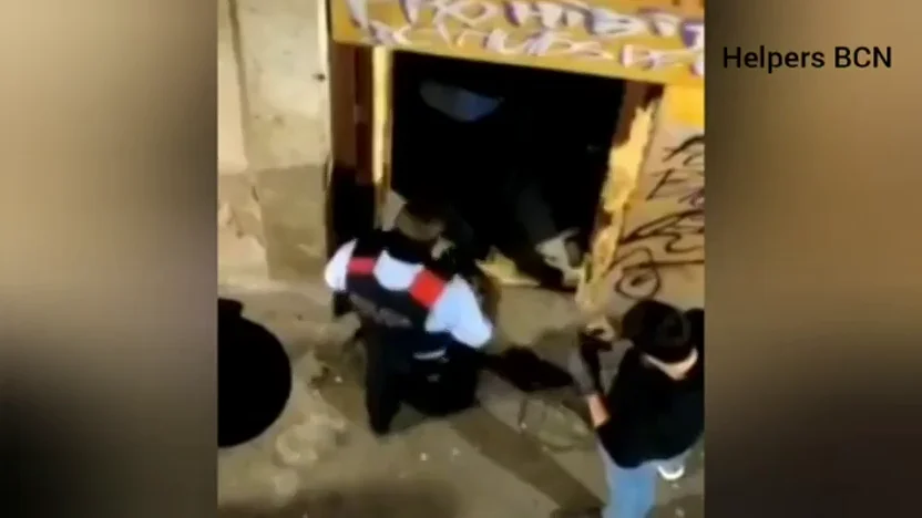 Detenidos dos hombres por asaltar una tienda de alimentación en el raval, Barcelona Detenidos dos hombres por asaltar una tienda de alimentación en el raval, Barcelona
