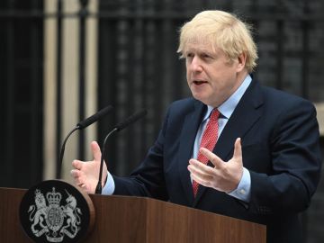 El primer ministro británico, Boris Johnson, en su reaparición