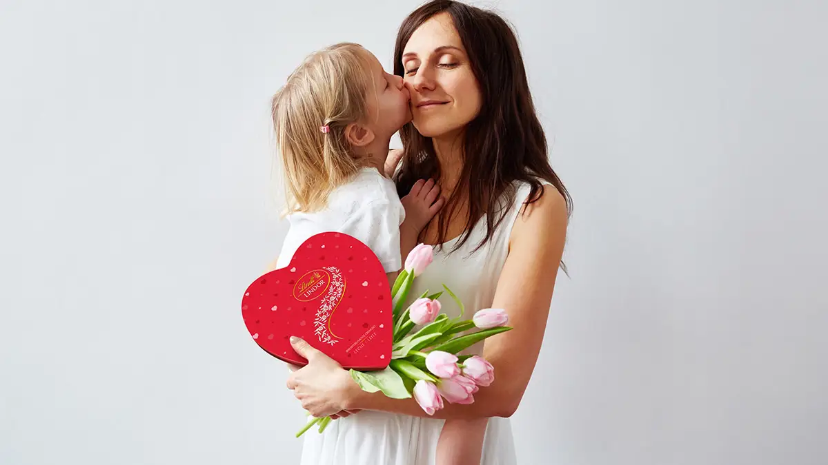 Participa en nuestro concurso y celebra el Día de la madre más especial con los bombones Lindor Participa en nuestro concurso y celebra el Día de la madre más especial con los bombones Lindor