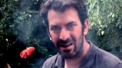 ¡Lo vuelve a hacer! Arturo Valls reinventa el meme viral de la cuarentena en la esperada tercera parte de su paella