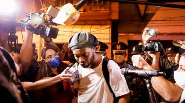 Ronaldinho, a su salida de prisión