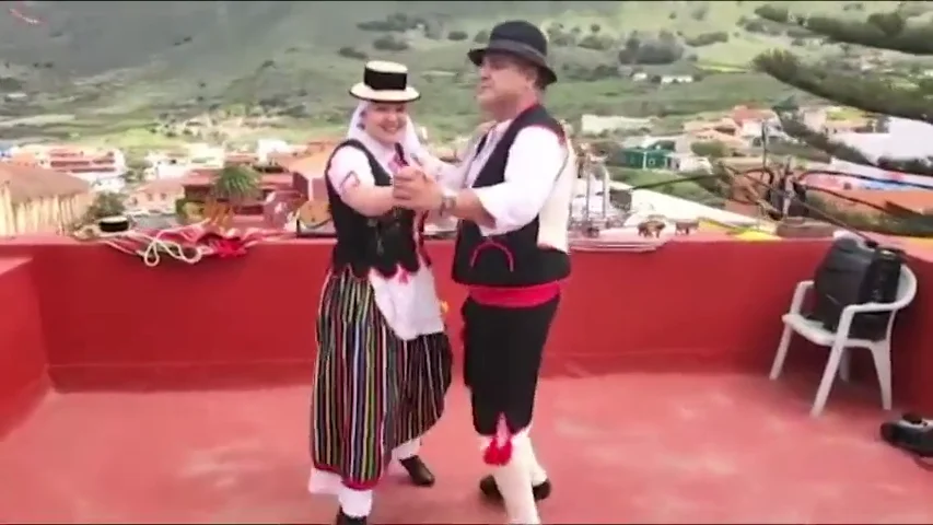Celebran la Romería de San Marcos desde los balcones, terrazas y azoteas con folclore y gastronomía canaria Celebran la Romería de San Marcos desde los balcones, terrazas y azoteas con folclore y gastronomía canaria