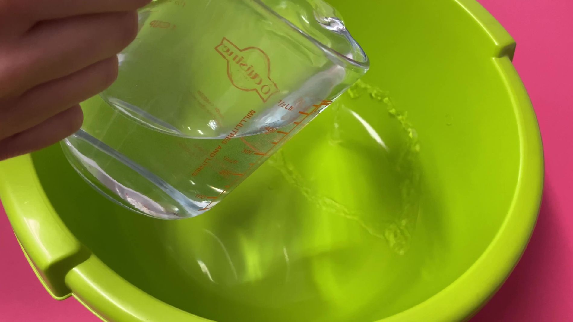 Agua y lej&iacute;a