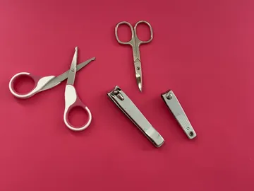 Tijeras y cortaúñas Tijeras y cortaúñas