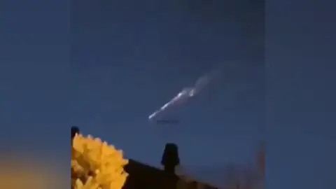 Un meteorito es avistado en Galicia cruzando el cielo como una bola de fuego Un meteorito es avistado en Galicia cruzando el cielo como una bola de fuego
