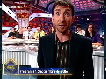 Destapamos los secretos ocultos de la primera aparición de Pablo Motos en 'El Hormiguero 3.0': el color de ojos, su extraño aspecto y su aguda voz