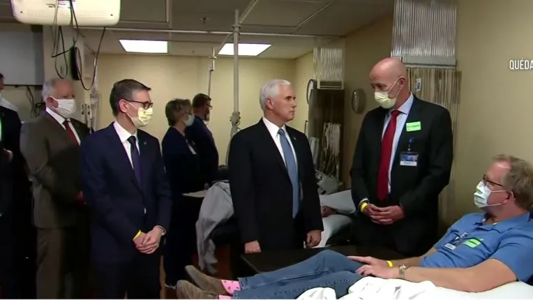 Mike Pence sin mascarilla
