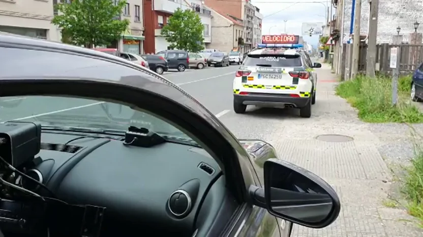 Cazado en Pontecesures un conductor que circulaba a 129 km/h en un tramo limitado a 50 Cazado en Pontecesures un conductor que circulaba a 129 km/h en un tramo limitado a 50