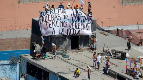 Motín en una prisión de Lima durante el coronavirus Motín en una prisión de Lima durante el coronavirus