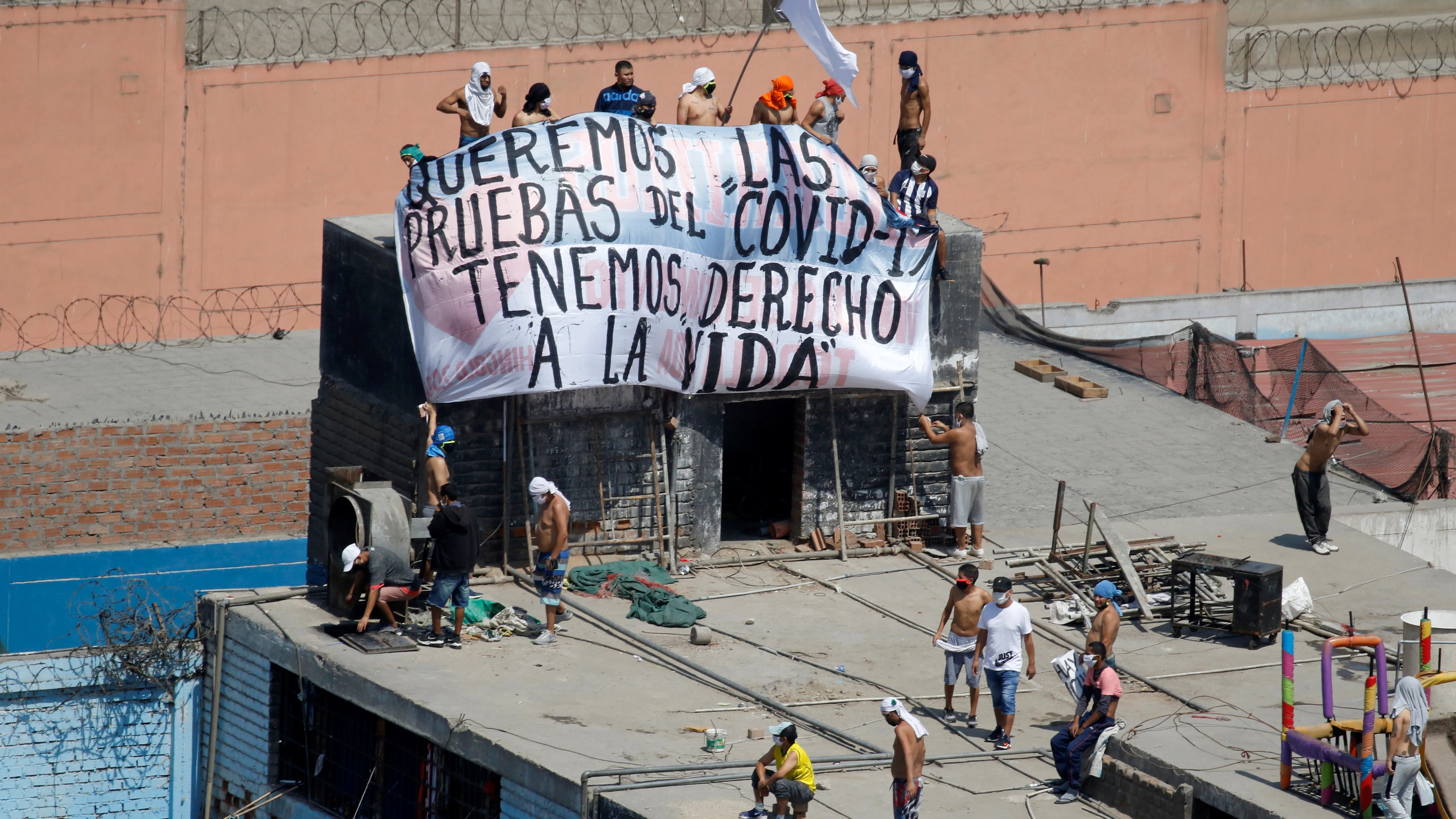 Mot&iacute;n en una prisi&oacute;n de Lima durante el coronavirus