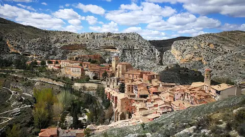 Panorámica de Albarracín, en Teruel Panorámica de Albarracín, en Teruel