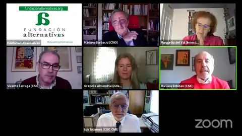 Los científicos españoles, muy cautos ante la vacuna de Moderna contra el coronavirus: "Sorprende que echen las campanas al vuelo" Los científicos españoles, muy cautos ante la vacuna de Moderna contra el coronavirus: "Sorprende que echen las campanas al vuelo"