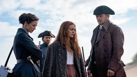 Bianna, Claire, Roger y Jamie Fraser en la temporada 5 de 'Outlander' Bianna, Claire, Roger y Jamie Fraser en la temporada 5 de 'Outlander'