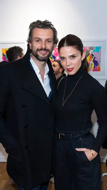 Juana Acosta y Charles Alazet Juana Acosta y Charles Alazet