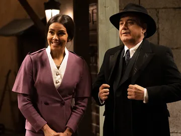 Cristina Pedroche y Roberto Brasero disfrutan del encanto de Puente Viejo en su gran final Cristina Pedroche y Roberto Brasero disfrutan del encanto de Puente Viejo en su gran final