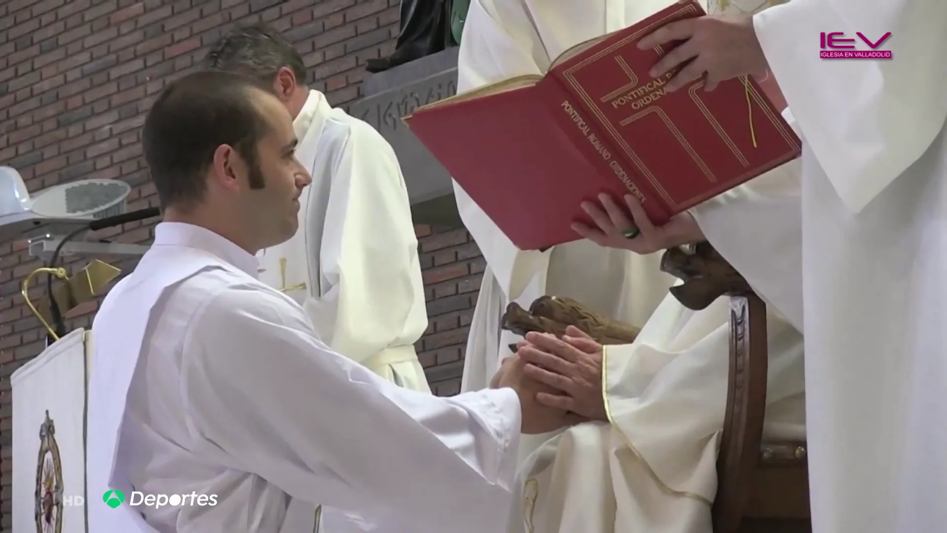  Alfonso Alonso Las Heras sorprendi&oacute; al mundo del rugby al dar el salto desde el c&eacute;sped al sacerdocio