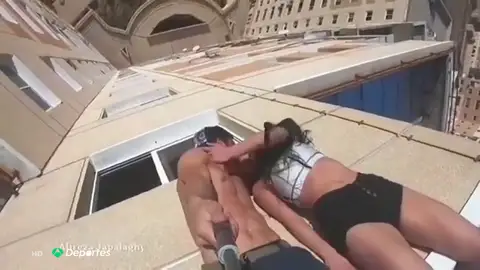 Detienen al experto en parkour Alireza Japalaghy por besar a una mujer: "Cada año Irán ejecuta a decenas de personas" Detienen al experto en parkour Alireza Japalaghy por besar a una mujer: "Cada año Irán ejecuta a decenas de personas"