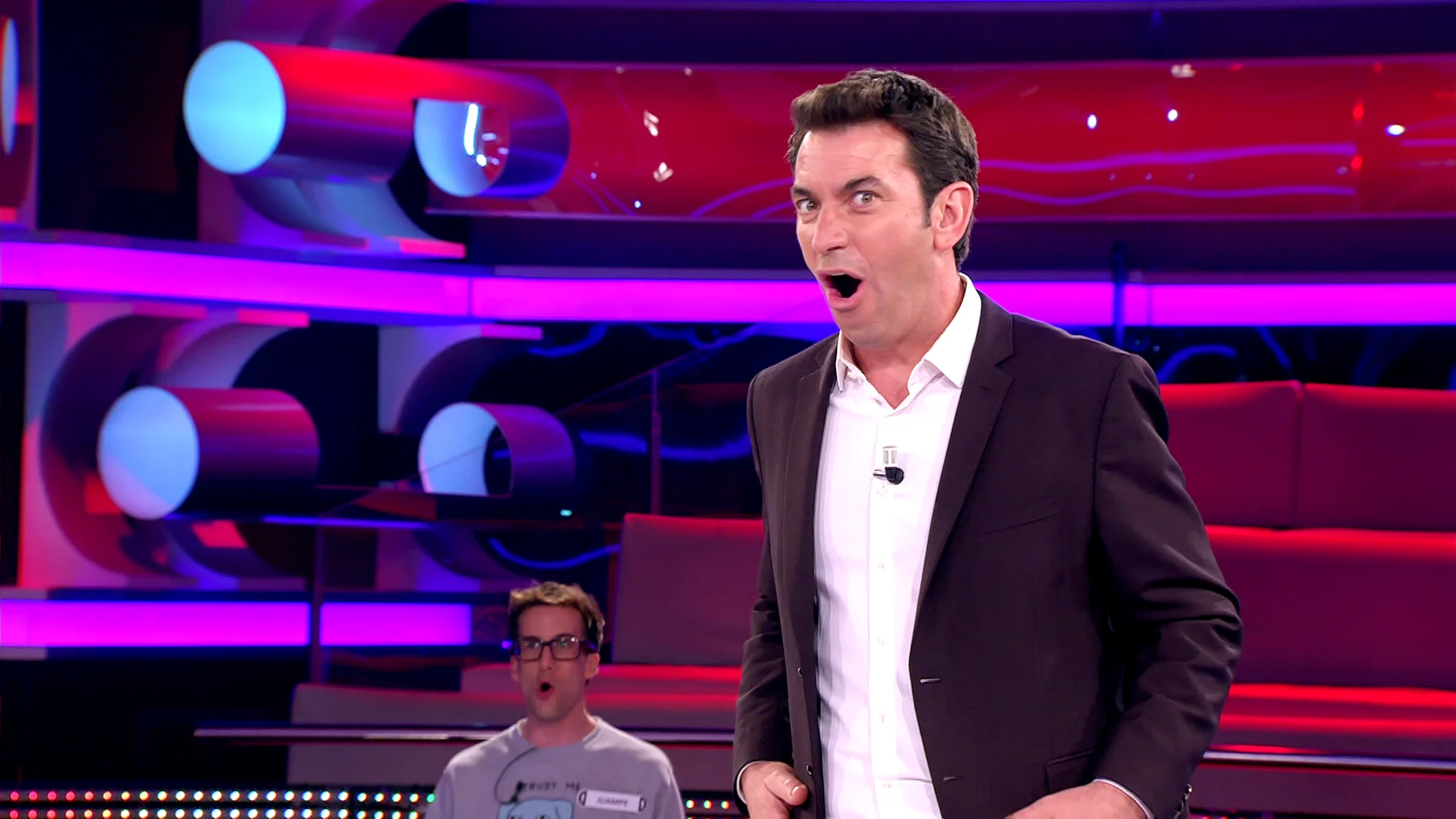 El tremendo zasca de una concursante a Arturo Valls tras uno de sus chistes en ‘¡Ahora caigo!’