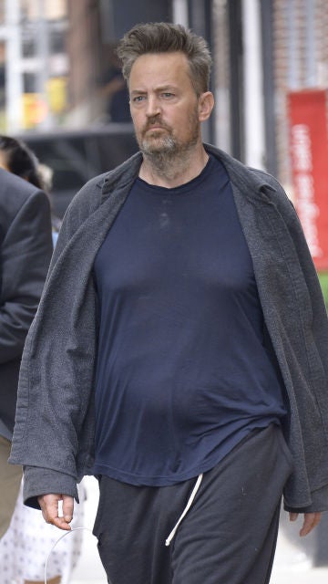 Matthew Perry captado en la calle