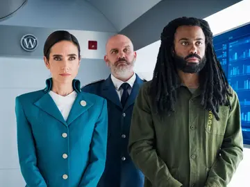 'Snowpiercer' 'Snowpiercer'