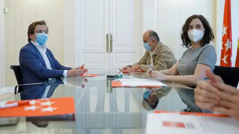 Imagen de Díaz Ayuso y Martínez-Almeida Imagen de Díaz Ayuso y Martínez-Almeida