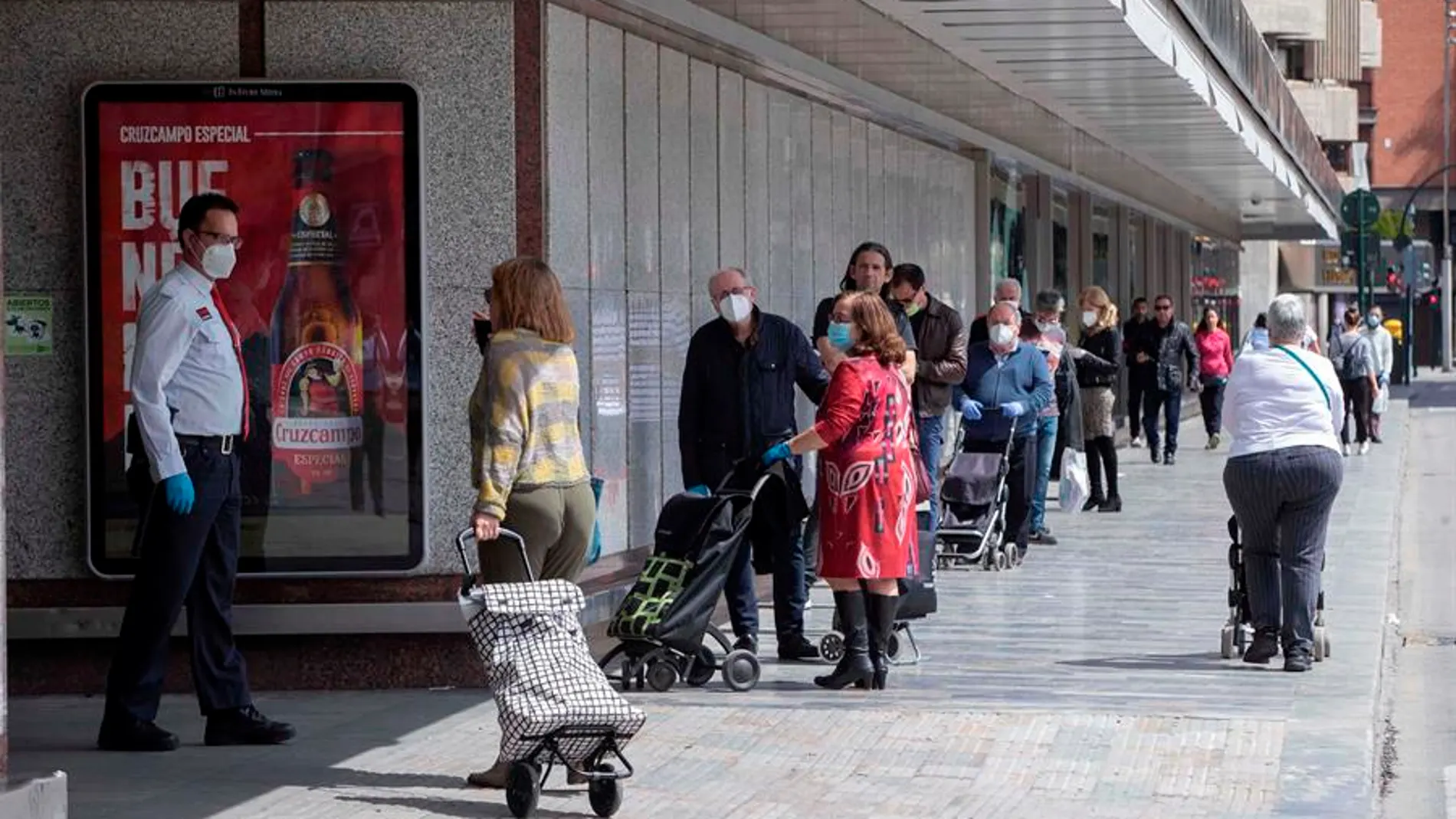 Los centros comerciales abren en fase 2 de desescalada por coronavirus Los centros comerciales abren en fase 2 de desescalada por coronavirus
