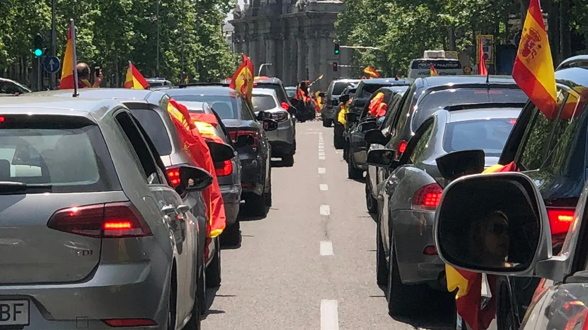 Manifestación en coche convocada por Vox contra la gestión del Gobierno Manifestación en coche convocada por Vox contra la gestión del Gobierno