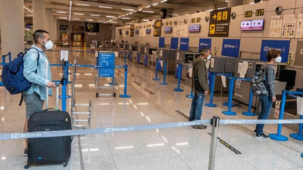 Baleares se ofrece como destino piloto para aplicar el pasaporte vacunal Baleares se ofrece como destino piloto para aplicar el pasaporte vacunal