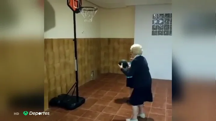 La canasta de una mujer de 100 a&ntilde;os con el que alucina el propio Pau Gasol
