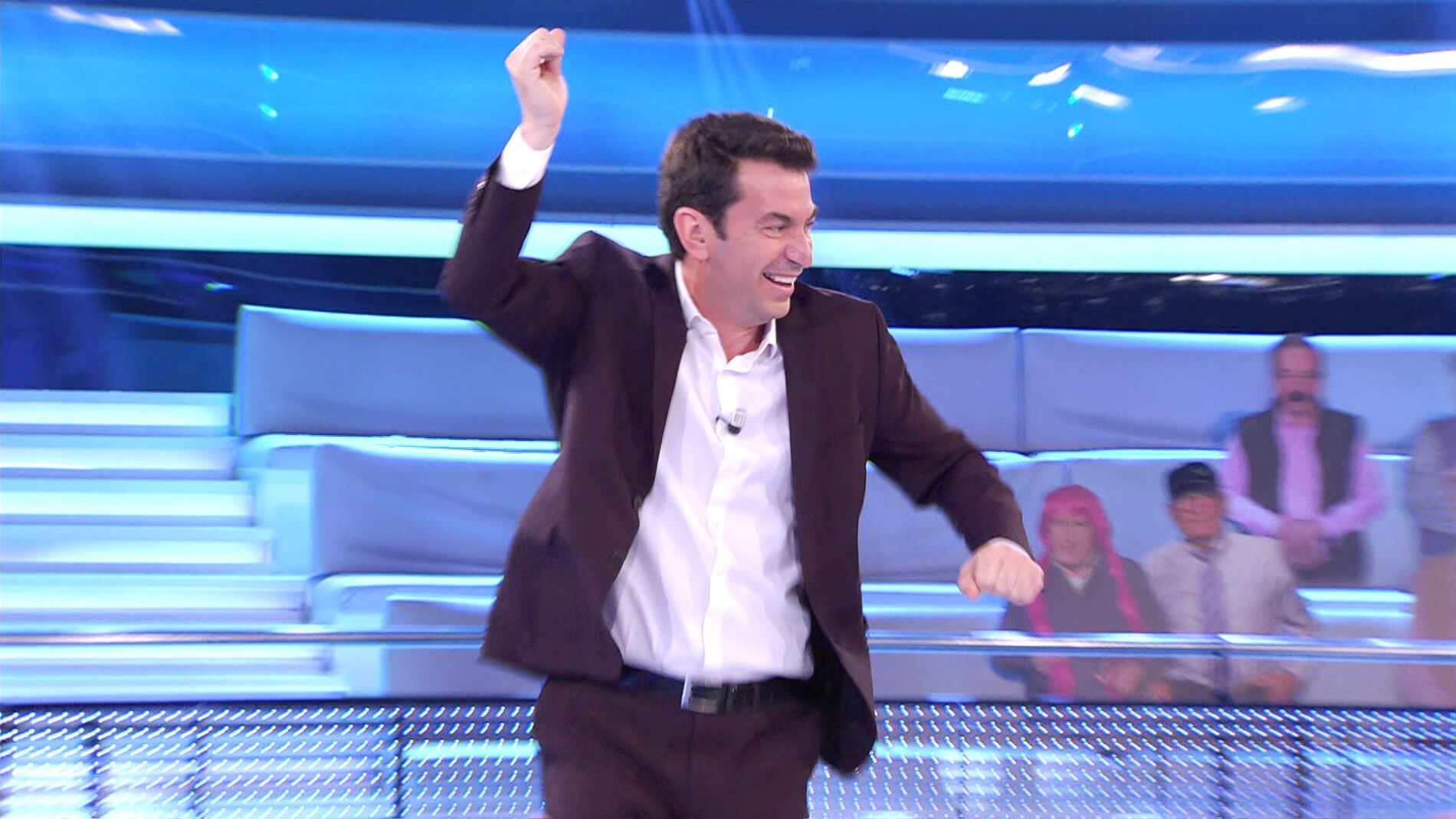 &iexcl;Apote&oacute;sica! La ca&iacute;da con gui&ntilde;o al meme viral de la cuarentena en &lsquo;&iexcl;Ahora caigo!&rsquo;