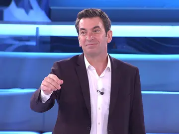 Arturo Valls revela el motivo secreto por el que aceptó presentar ‘¡Ahora caigo!’ Arturo Valls revela el motivo secreto por el que aceptó presentar ‘¡Ahora caigo!’