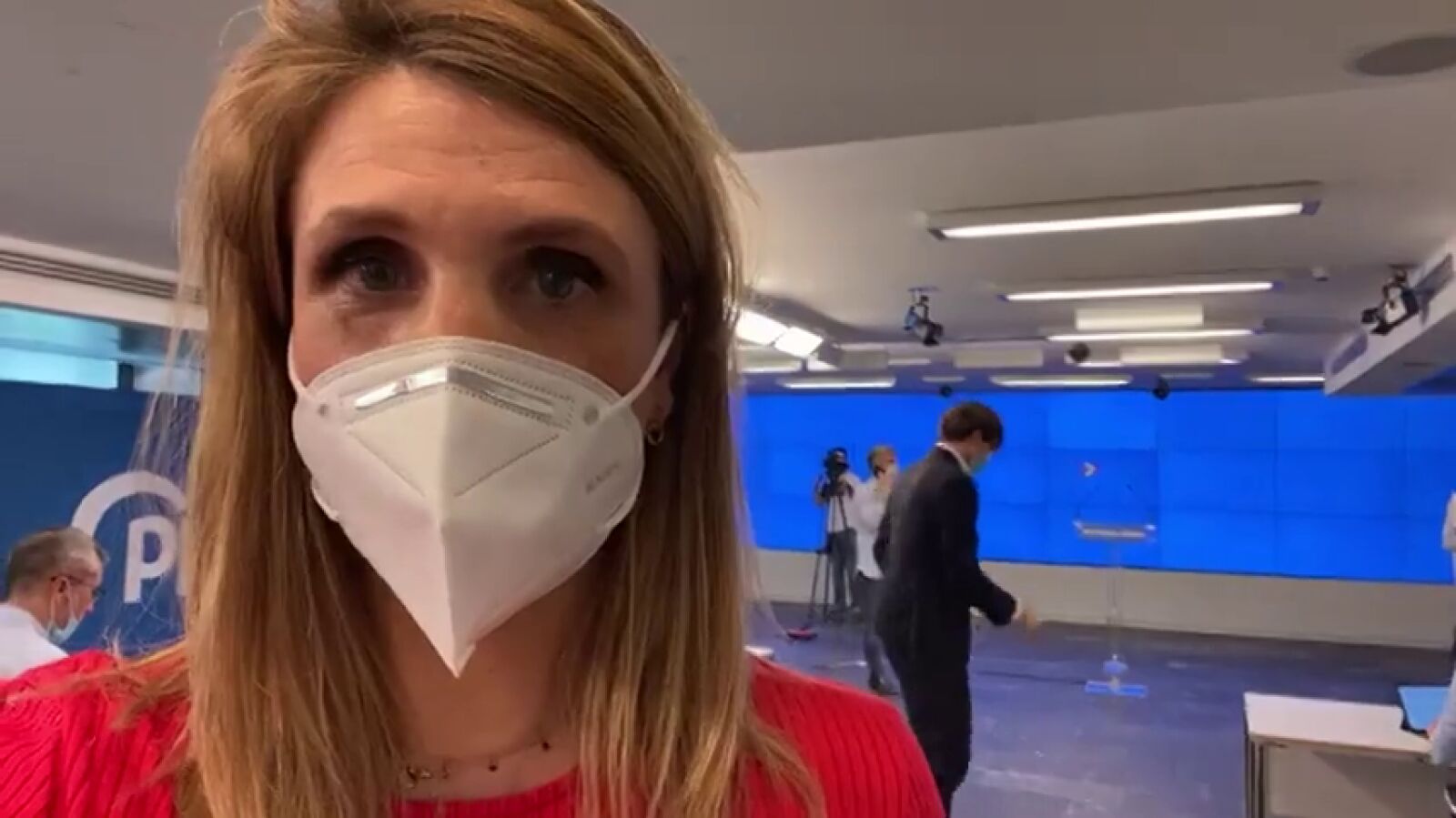 Primera rueda de prensa presencial en el PP con medidas de protección contra el coronavirus
