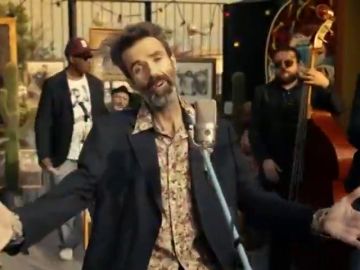 Videoclip de 'Eso que tú me das', la nueva canción de Jarabe de Palo con la reaparición de Pau Donés