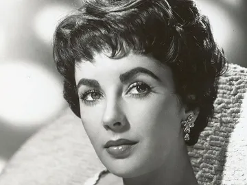 Elizabeth Taylor Elizabeth Taylor