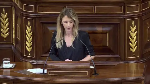 Cayetana Álvarez de Toledo a Pablo Iglesias: "Usted es el hijo de un terrorista" Rifirrafe entre Cayetana Álvarez de Toledo y Pablo Iglesias: "Usted es el hijo de un terrorista"