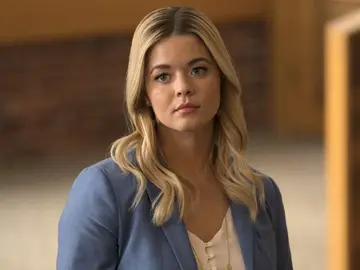 Sasha Pieterse es Alison en 'Pretty Little Liars' Sasha Pieterse es Alison en 'Pretty Little Liars'