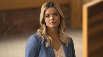 Sasha Pieterse es Alison en 'Pretty Little Liars'