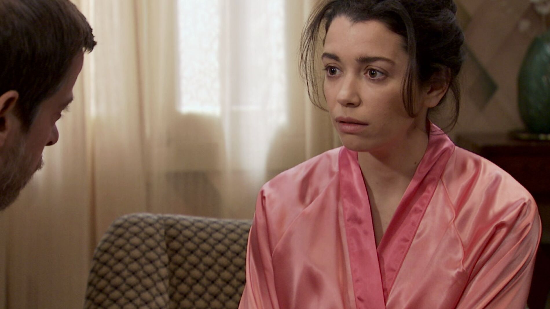 Amelia se revela contra todos poniendo nuevamente en peligro a Luisita