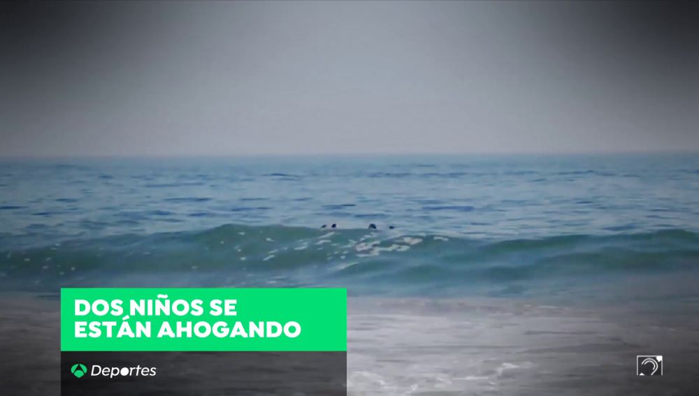 Dos surfistas salvan a dos niños en Galicia