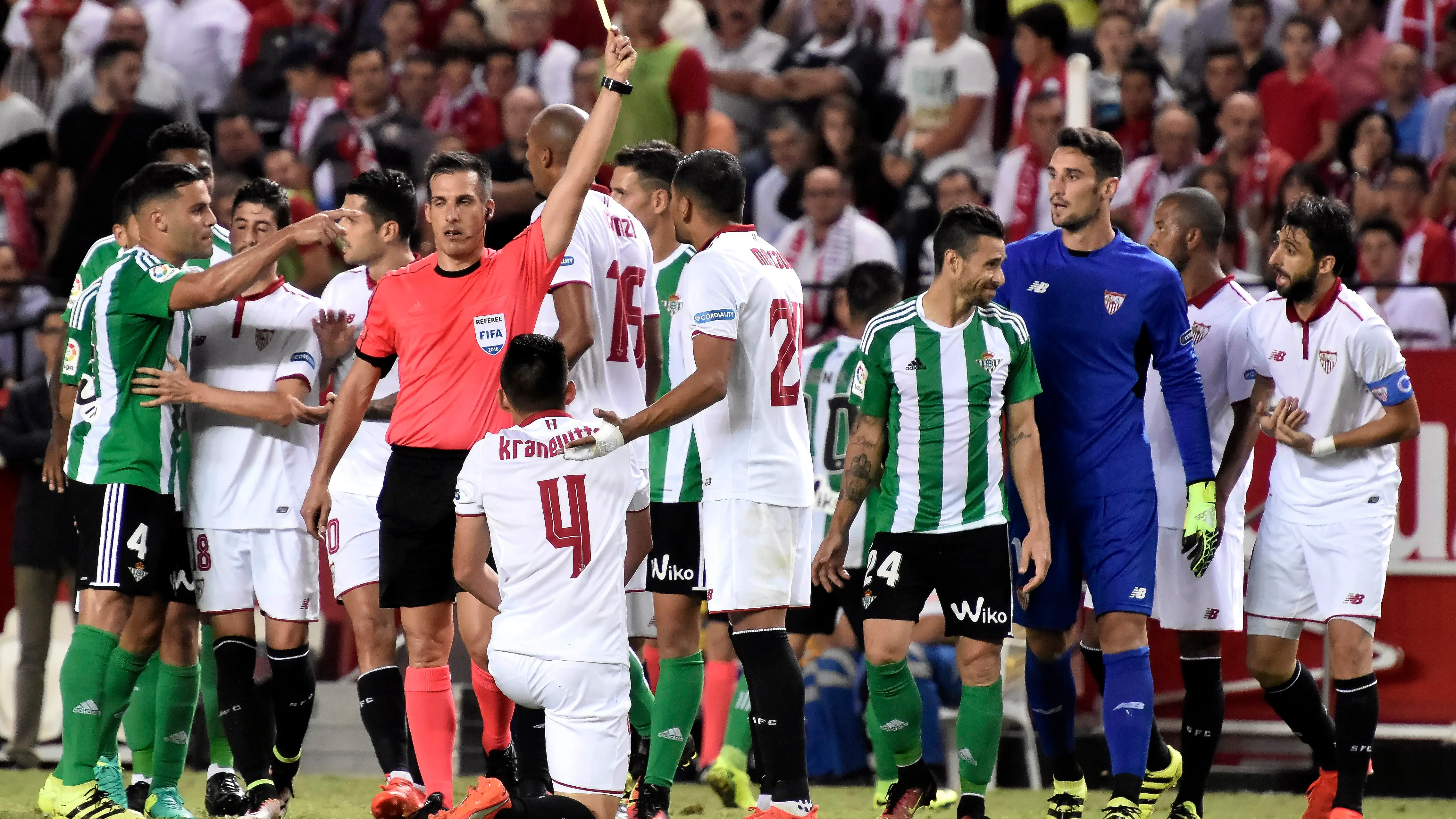 LaLiga arrancar&aacute; con el derbi entre Sevilla y Betis
