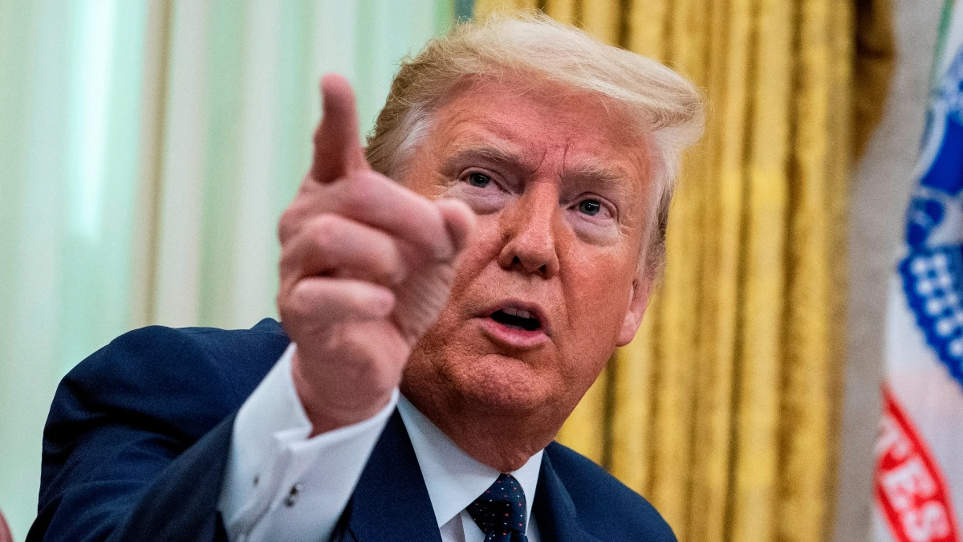 Donald Trump manipula un vídeo según Twitter Donald Trump manipula un vídeo según Twitter