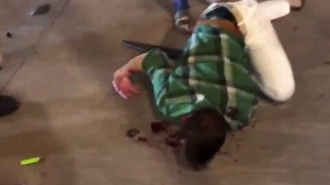 Brutal paliza a un hombre en Estados Unidos