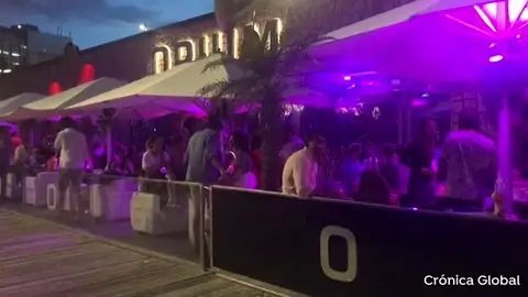 Una discoteca de Barcelona celebra una fiesta multitudinaria en plena pandemia por el coronavirus Una discoteca de Barcelona celebra una fiesta multitudinaria en plena pandemia por el coronavirus