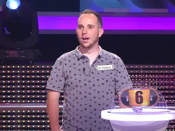 ¡Momentazo! Arturo Valls conoce al concursante creador de la muletilla de ‘El euro que anima’ ¡Momentazo! Arturo Valls conoce al concursante creador de la muletilla de ‘El euro que anima’