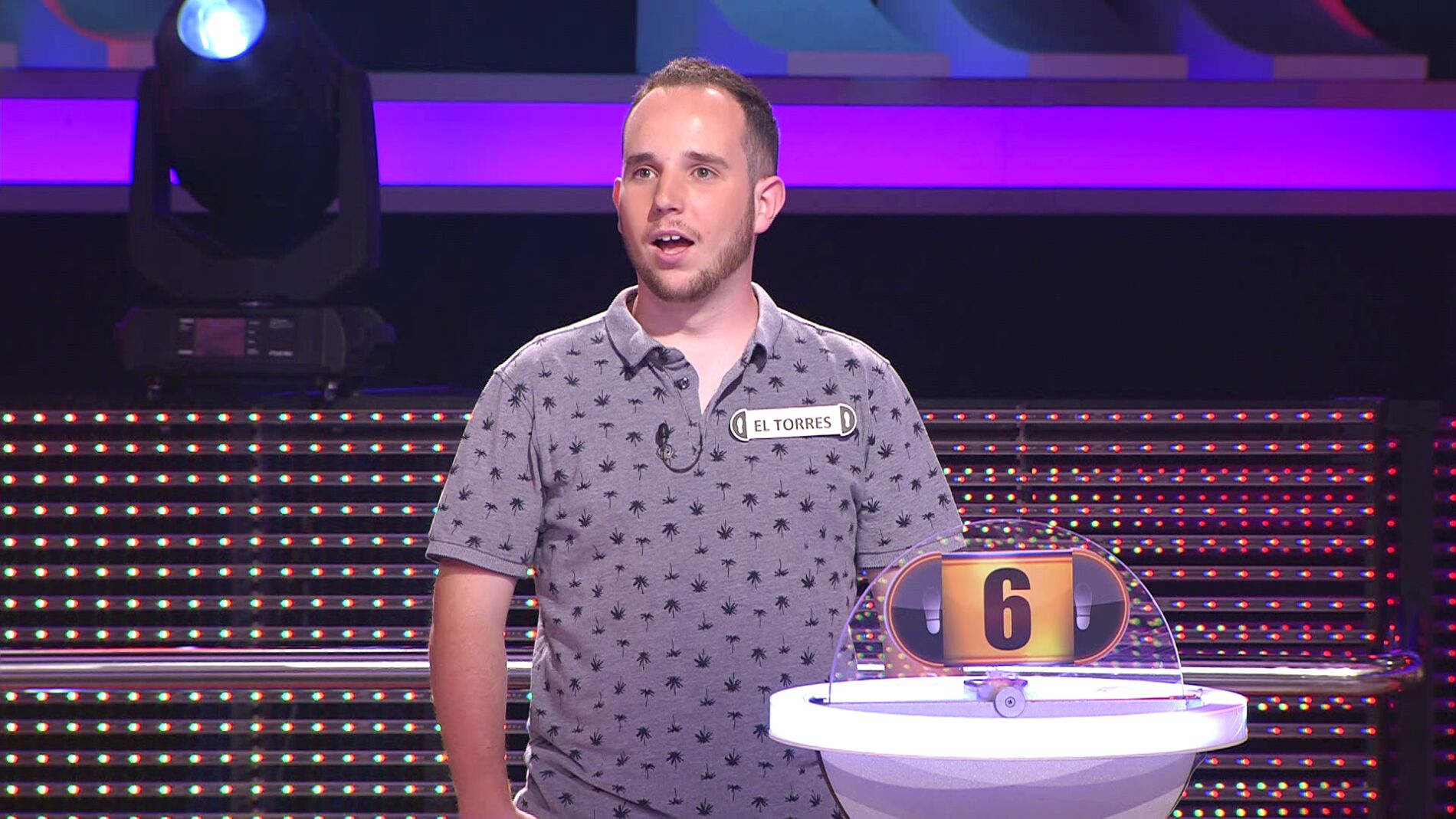 &iexcl;Momentazo! Arturo Valls conoce al concursante creador de la muletilla de &lsquo;El euro que anima&rsquo;