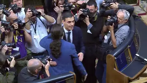 Dos años de la moción de censura: de la reinvención de Pedro Sánchez al confinamiento Dos años de la moción de censura: de la reinvención de Pedro Sánchez al confinamiento