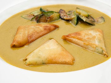 Receta de crema de acelgas con crujientes de patata